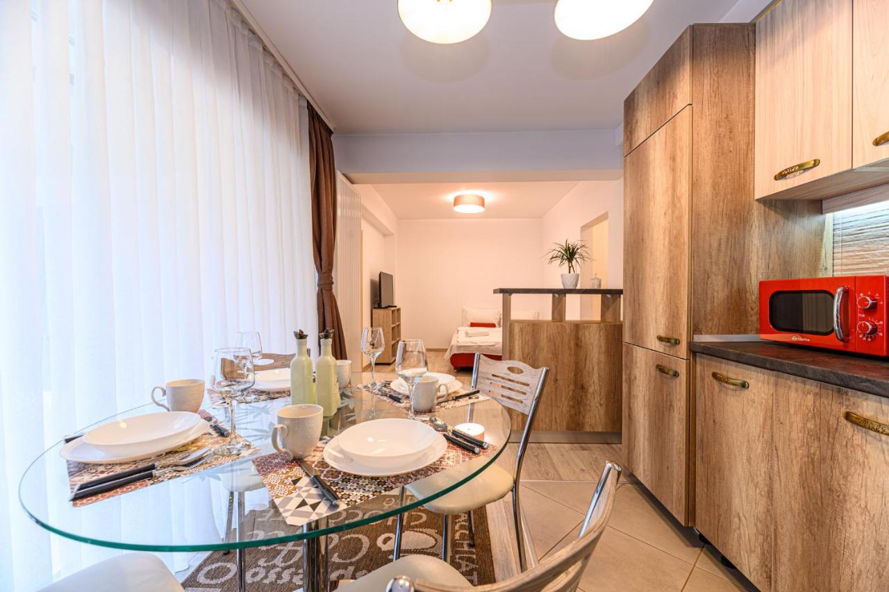Jad - Luxury Apartments Afi Mall Braşov Buitenkant foto