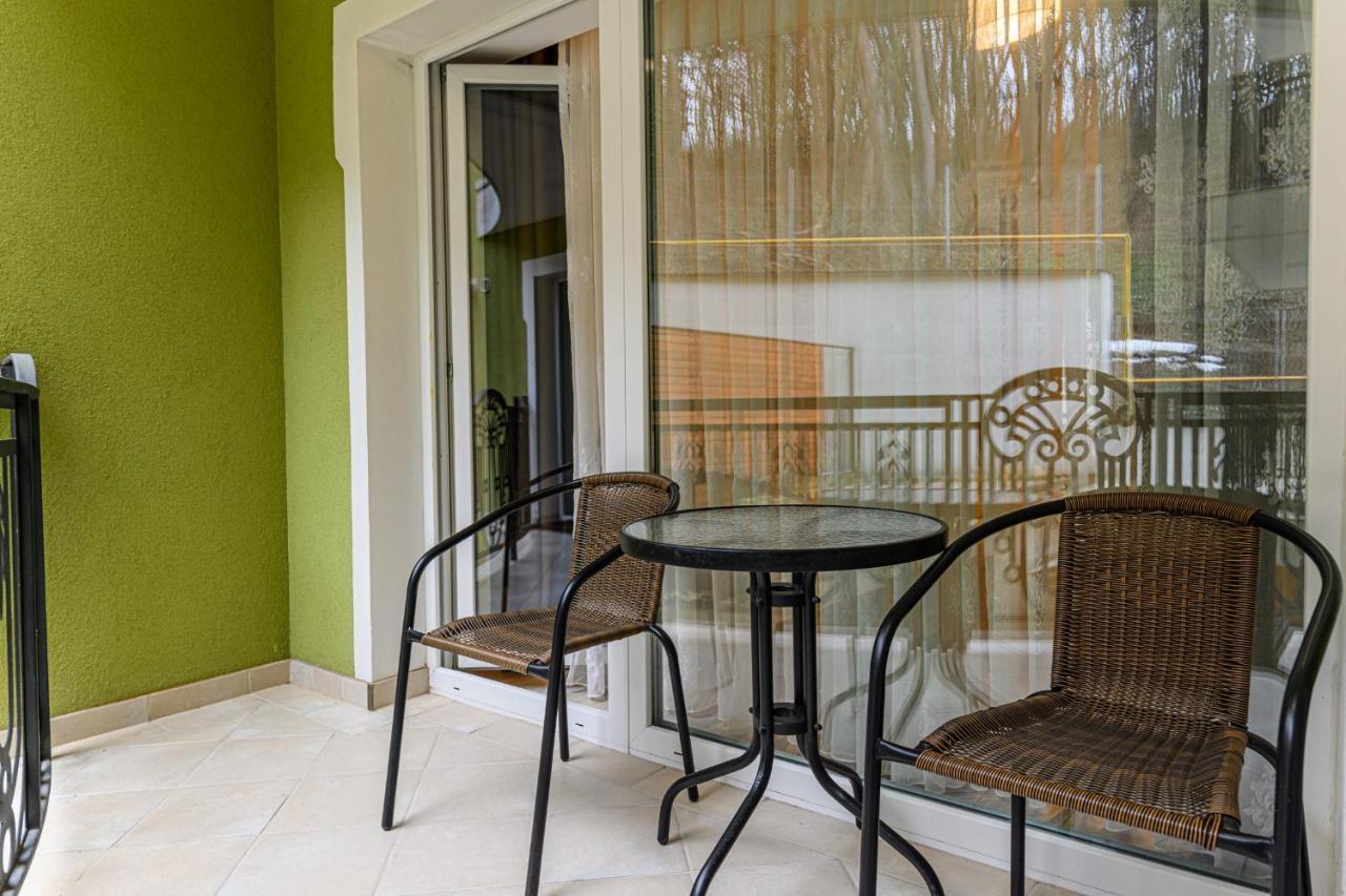 Jad - Luxury Apartments Afi Mall Braşov Buitenkant foto